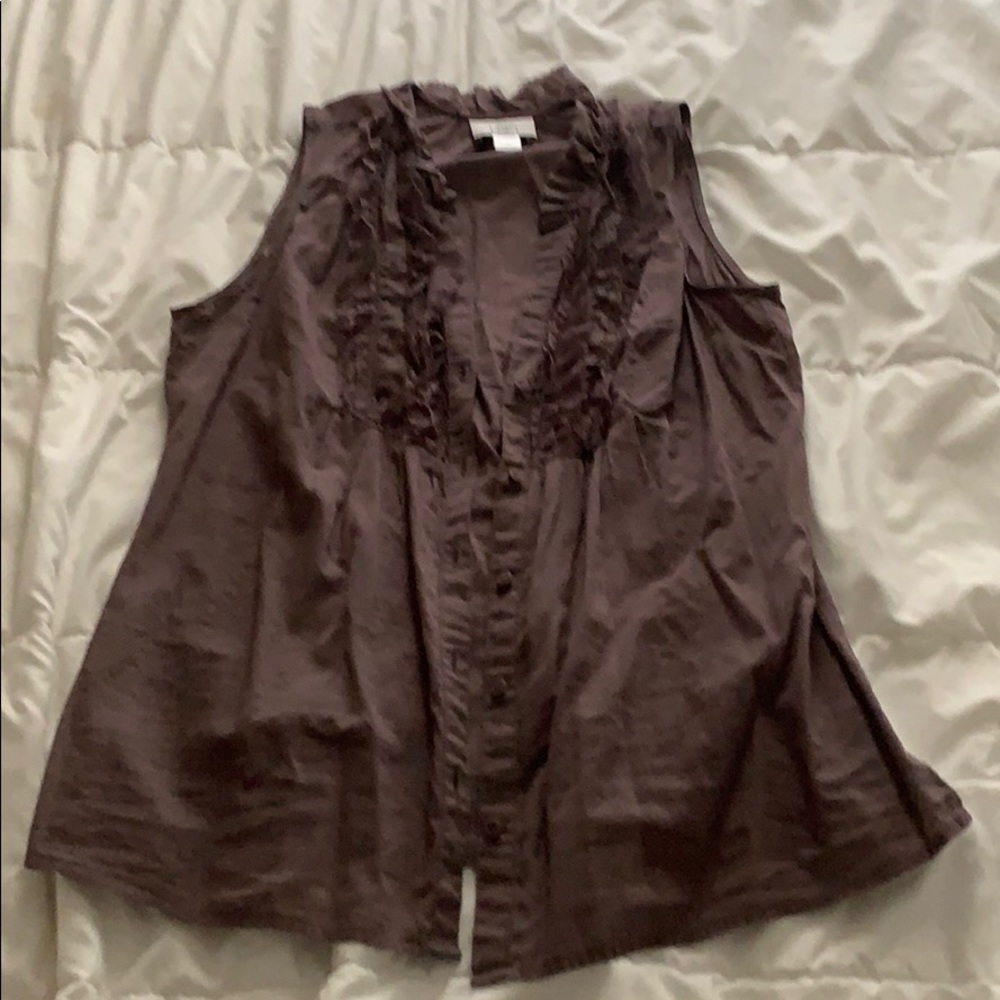 Sleeveless lavender top